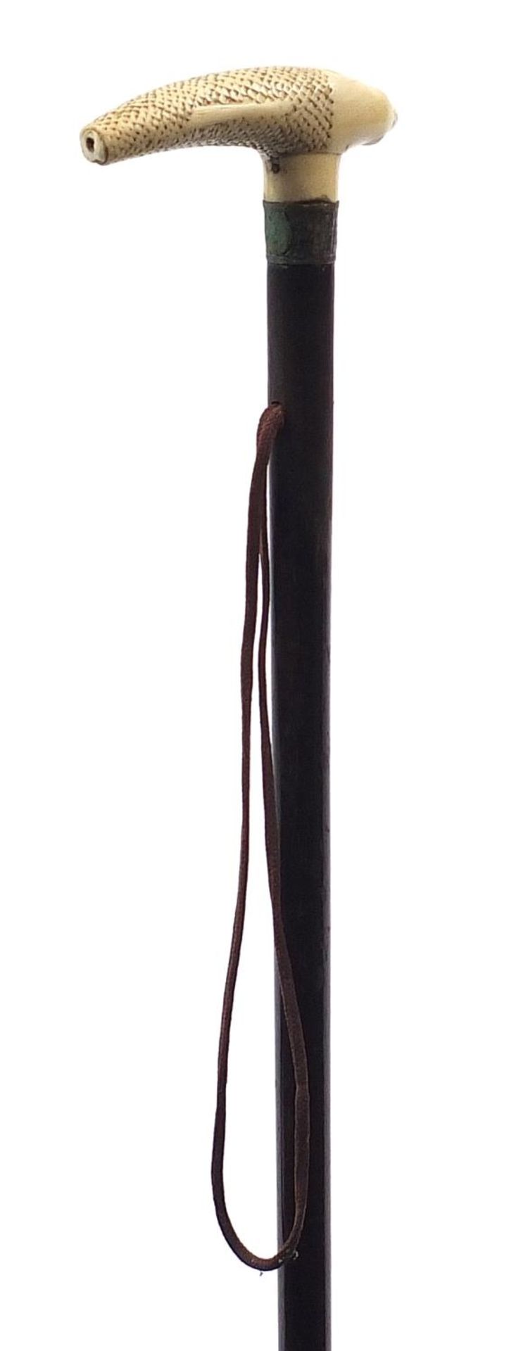 Hardwood walking stick with carved ivory Koi carp handle, 88cm in length - Image 5 of 7