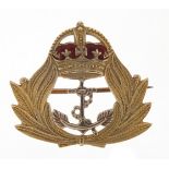 Military interest 9ct gold and enamel naval brooch, 3cm wide, 5.4g