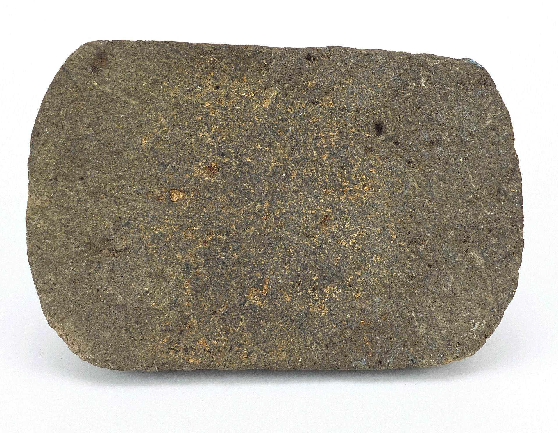 Antique stone three footed headrest, possibly Egpytian or Chinese, 9cm H x 21.5cm W x 14cm D - Bild 3 aus 4