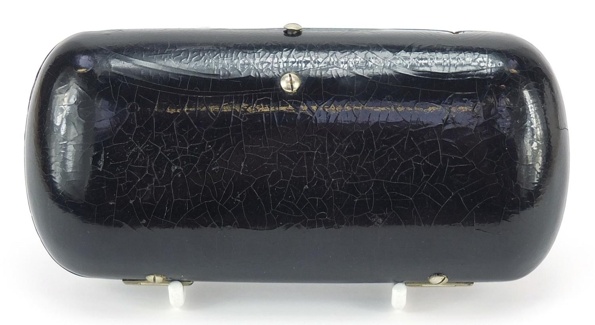 Russian black lacquered papier mache cigarette case hand painted with a Troika, 14cm wide - Image 5 of 5