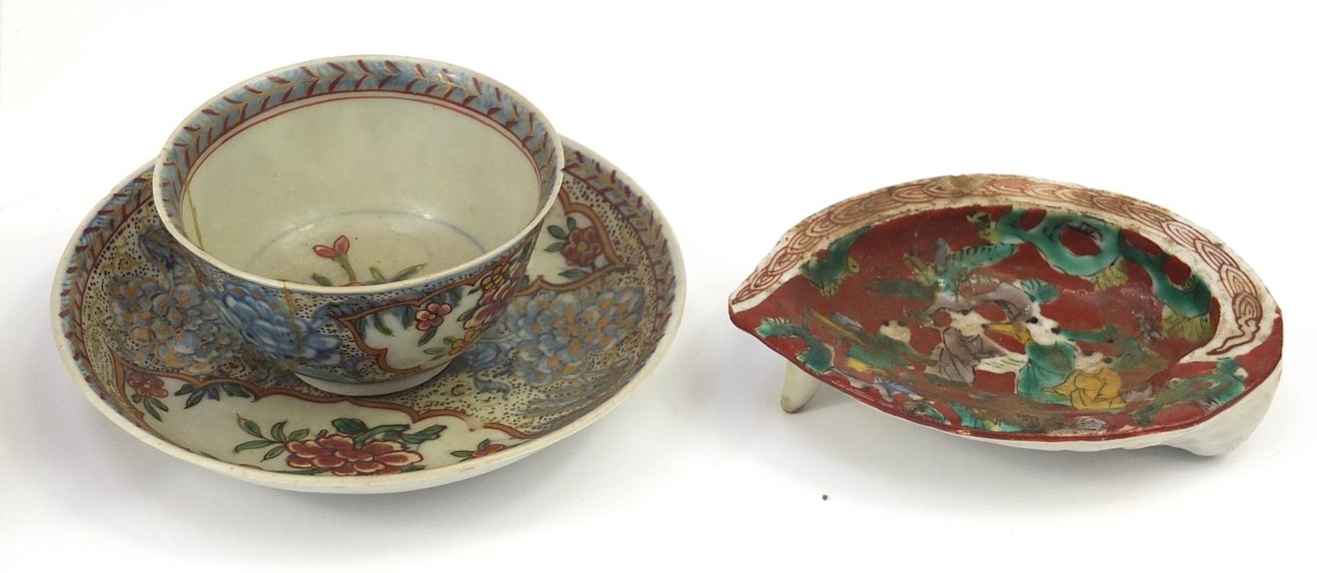 Chinese porcelain including a celadon glazed bowl and sang de boeuf vase, the largest 20.5cm in - Image 4 of 6