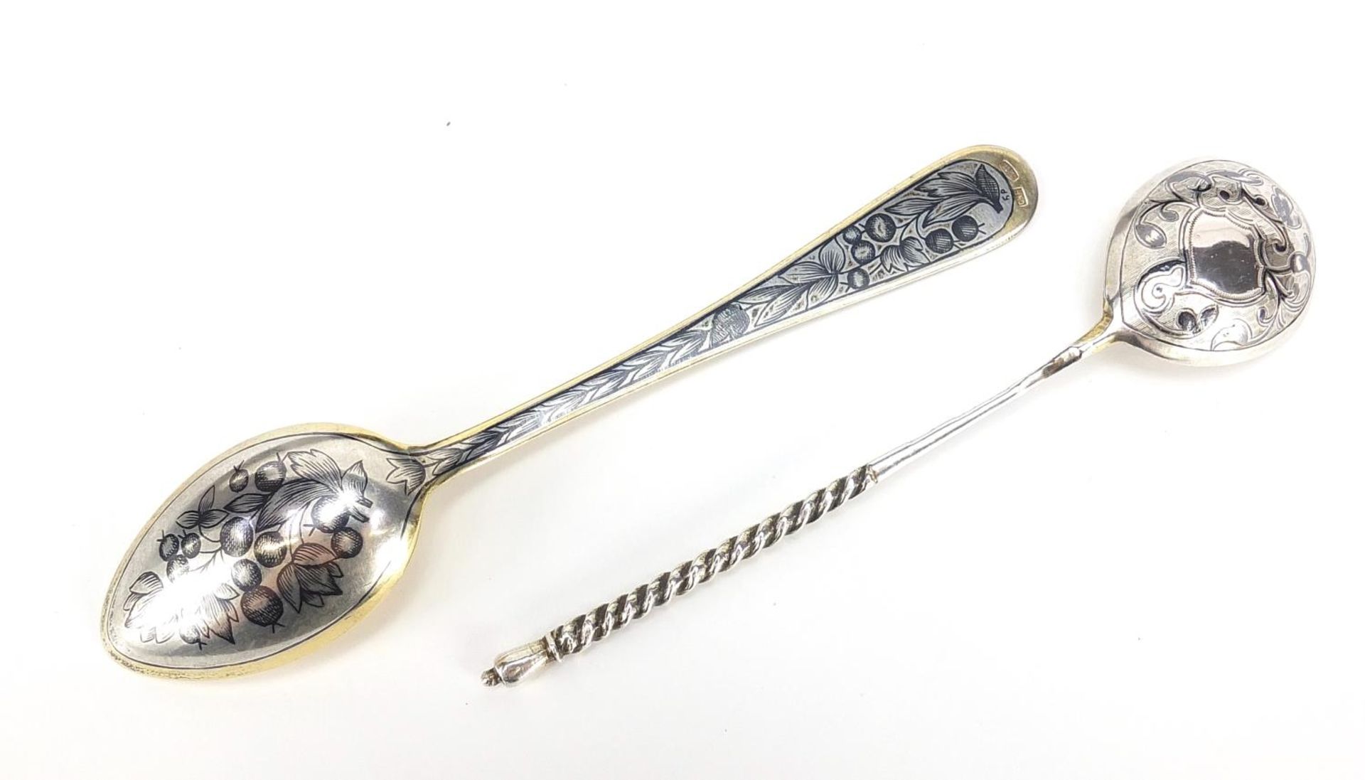 Two Russian silver niello work spoons, one with impressed marks for Konstantin Maximovich - Bild 3 aus 5