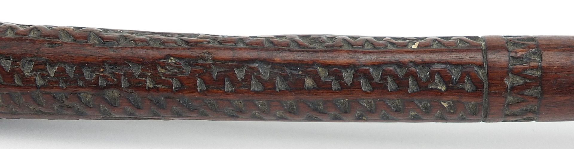 Tribal interest Fijian Iula Tavatava throwing club with carved grip, 38.5cm in length - Image 4 of 4
