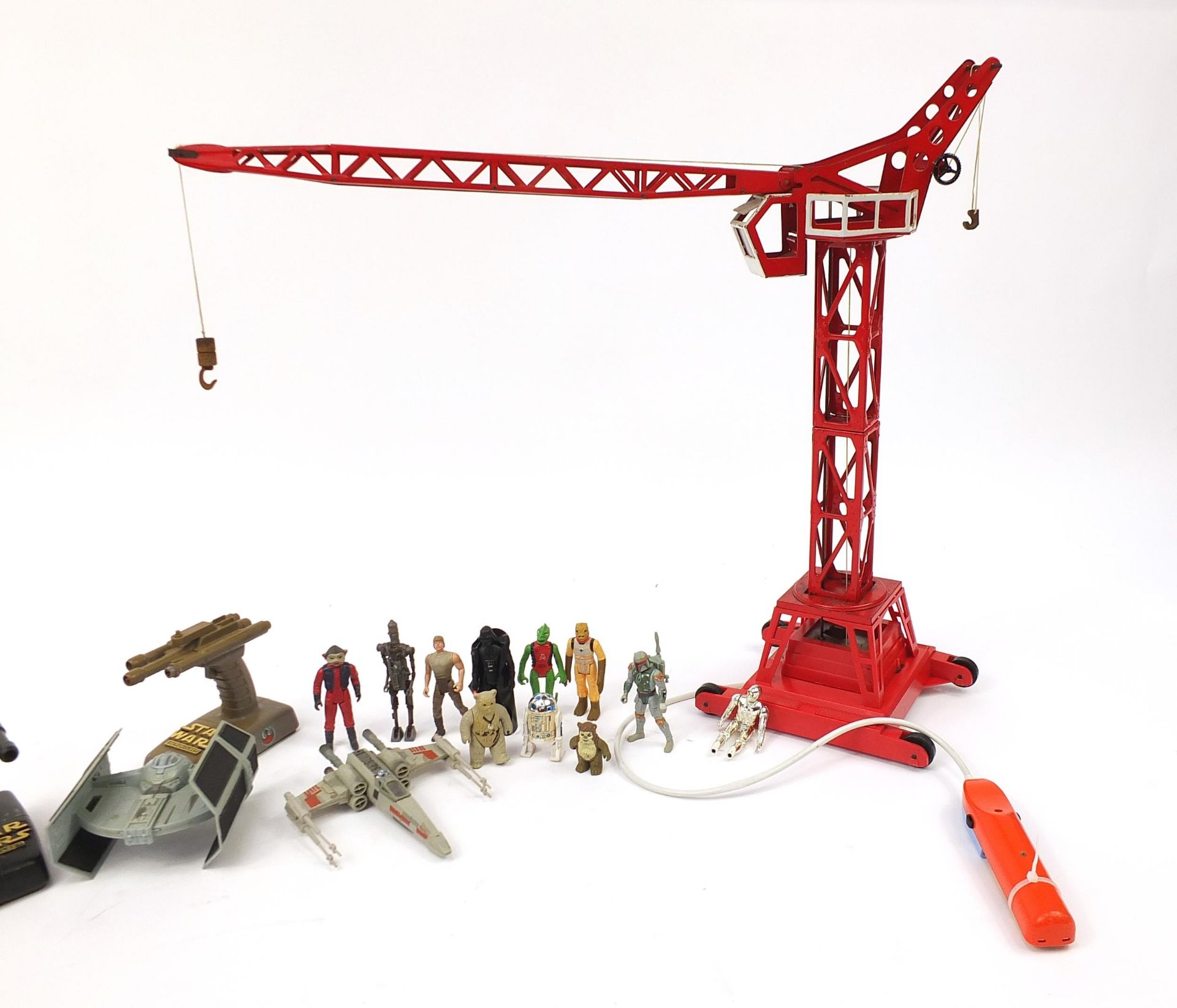 Vintage Star Wars figures and vehicles and a red Meccano design metal crane, the crane 60cm high - Image 5 of 6