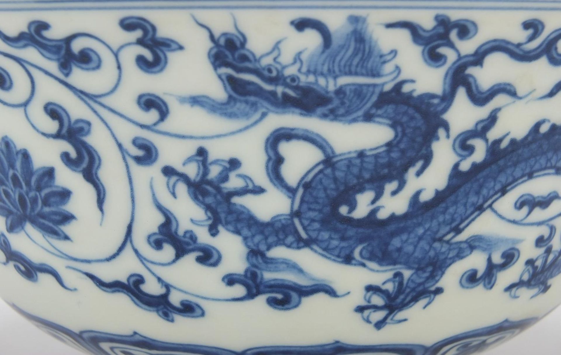 Chinese blue and white porcelain bowl hand painted with dragons, six figure character marks to the - Image 6 of 10