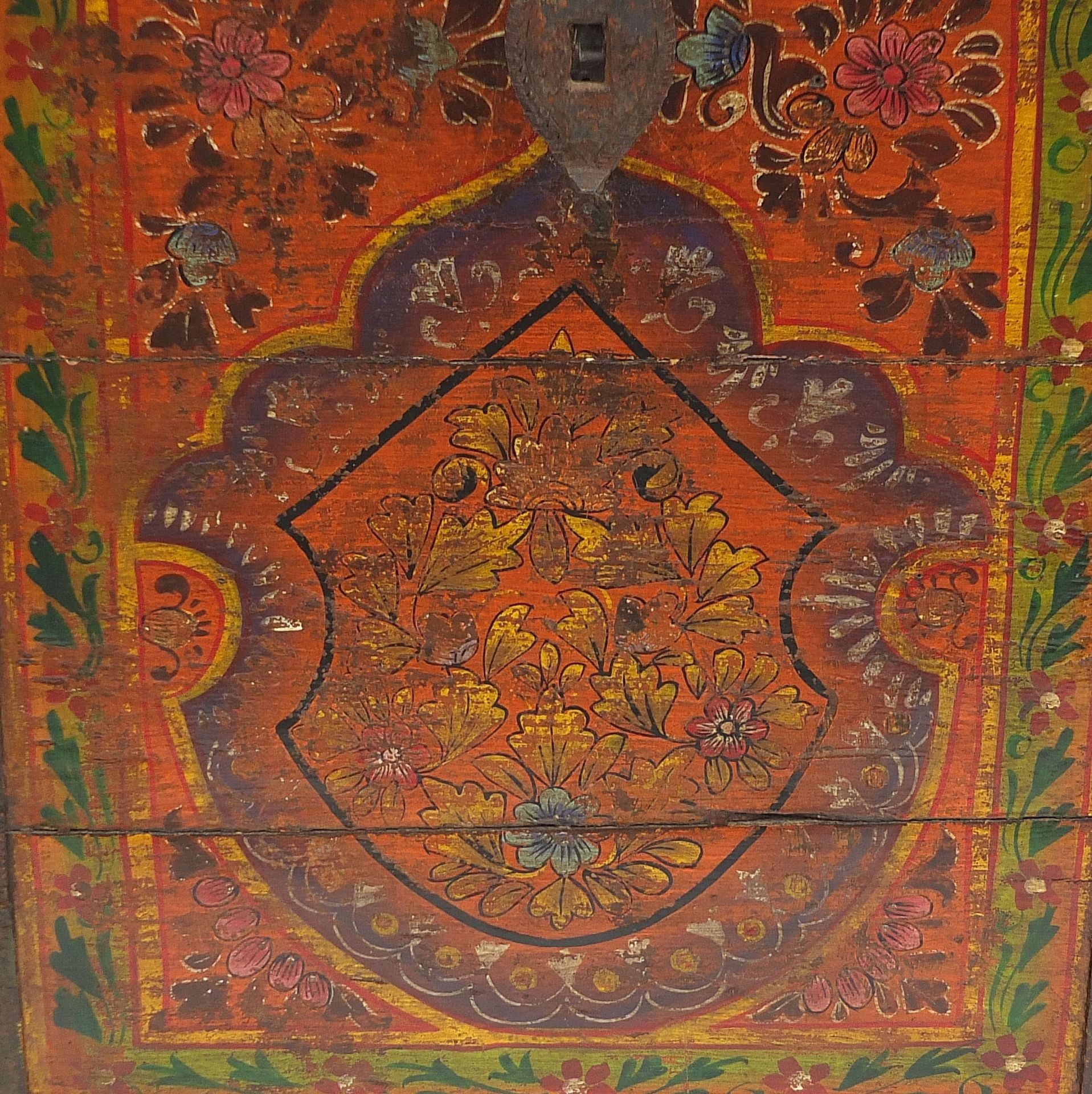 Indian metal bound chest hand painted with flowers, 66cm H x 96cm W x 54cm D - Image 5 of 6