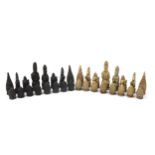 Chessmen chess set, the largest pieces each 13.5cm high