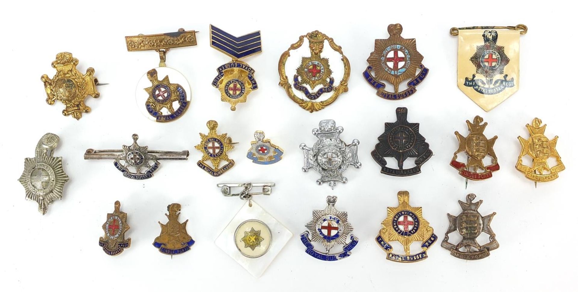 Twenty British military badges including Royal Sussex and Cinq Ports brooches including enamel and - Image 4 of 7
