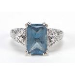 9ct white gold blue topaz ring, size P, 4.5g