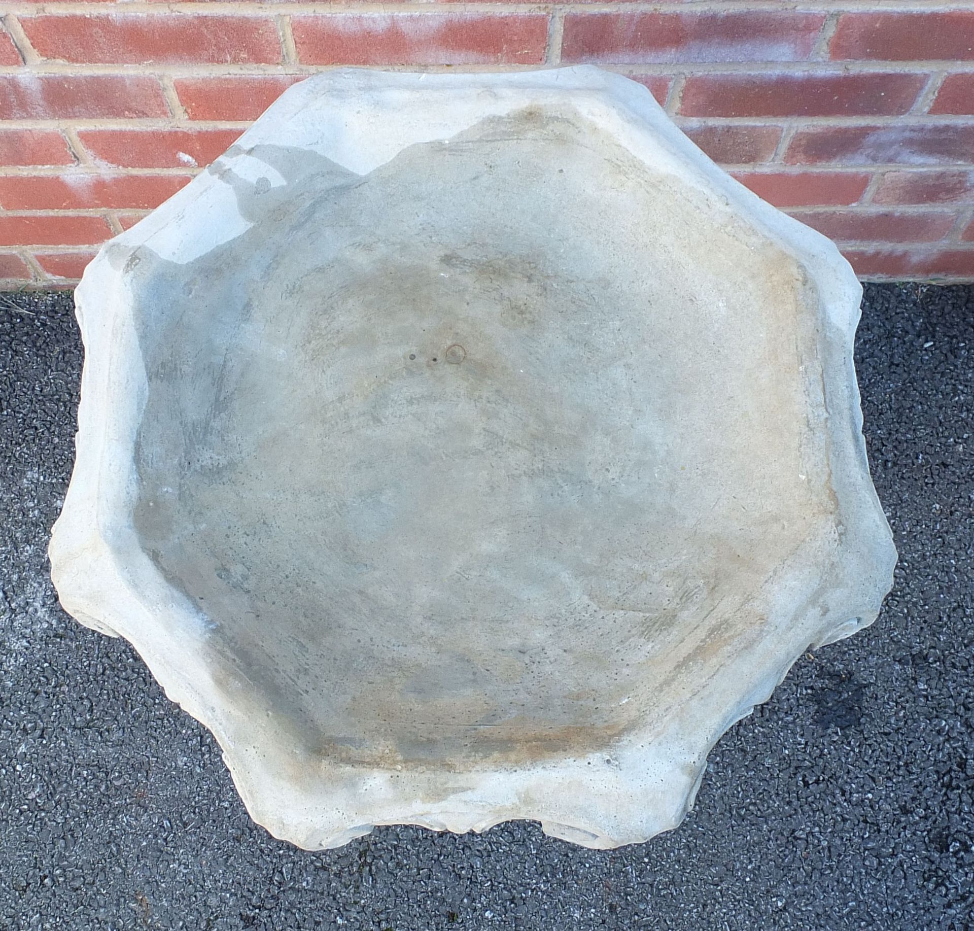 Stoneware garden pedestal birdbath, 67cm high - Image 2 of 3