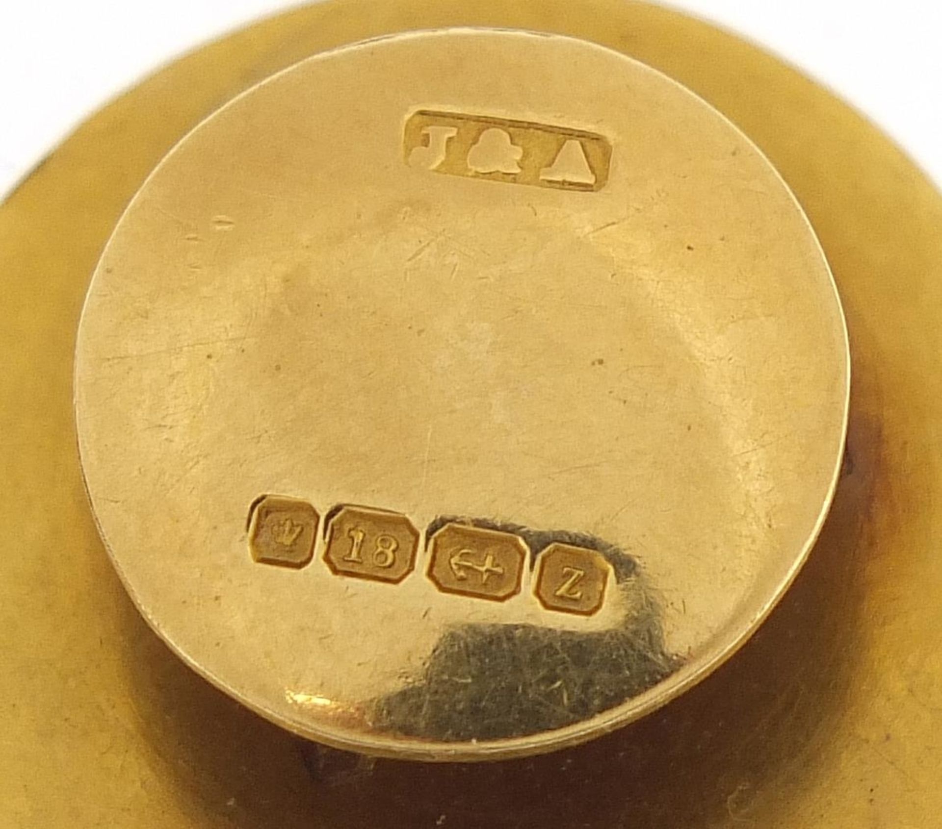 Pair of 18ct gold studs, 2.2cm in diameter, 18.3g - Bild 5 aus 5