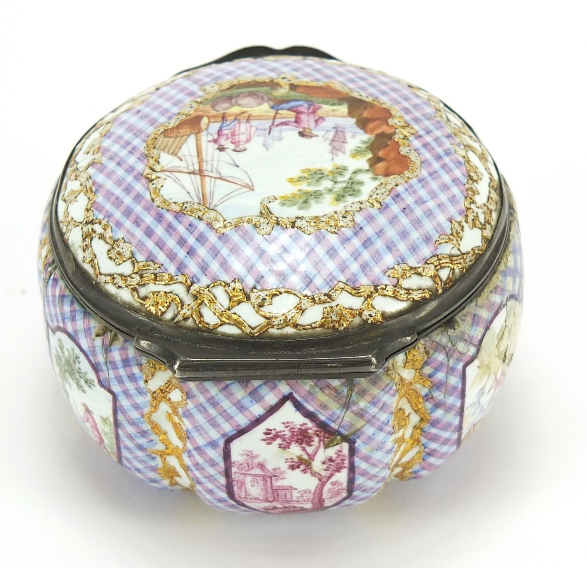 18th century enamel patch box with hinged lid and silver mounts, probably Staffordshire, 6cm in - Image 2 of 3
