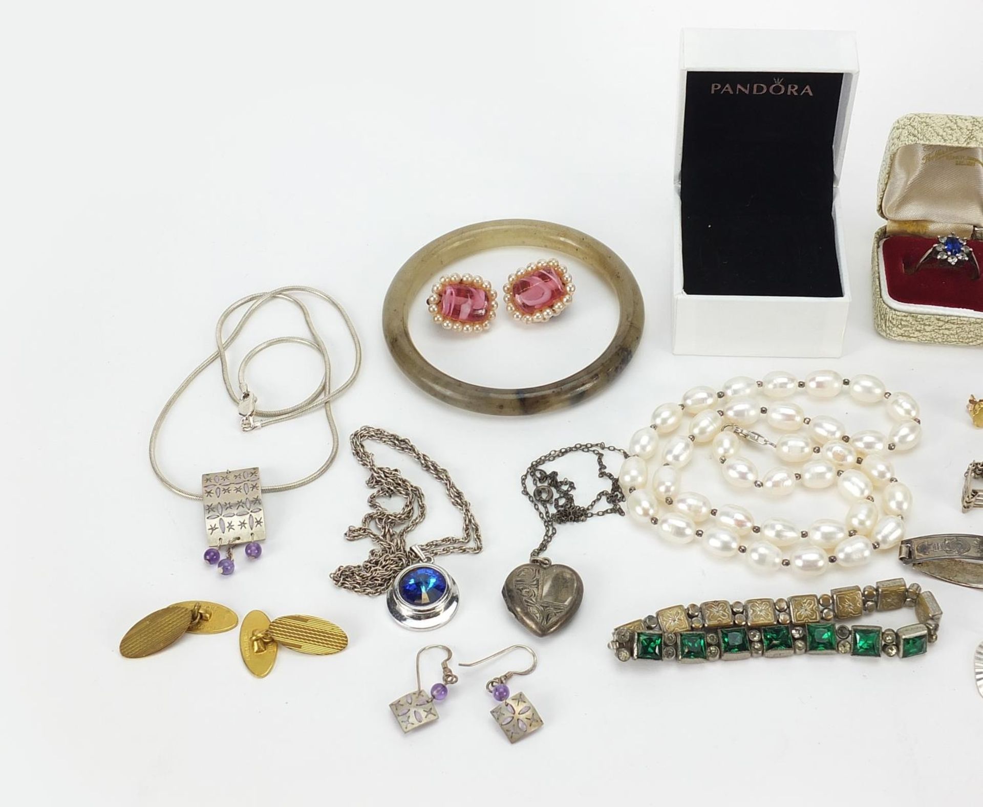 Vintage and later jewellery including a 9ct gold and silver ring, silver bracelets, Chinese jade - Image 2 of 4