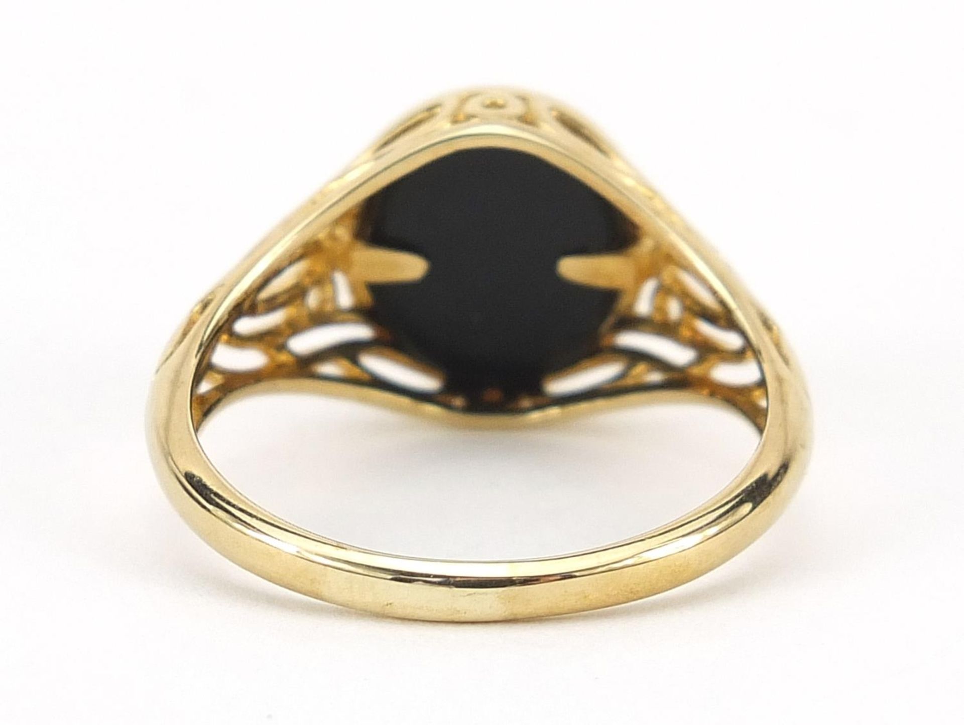 9ct gold and black onyx Jaguar car mascot ring, size V, 4.3g - Image 3 of 5