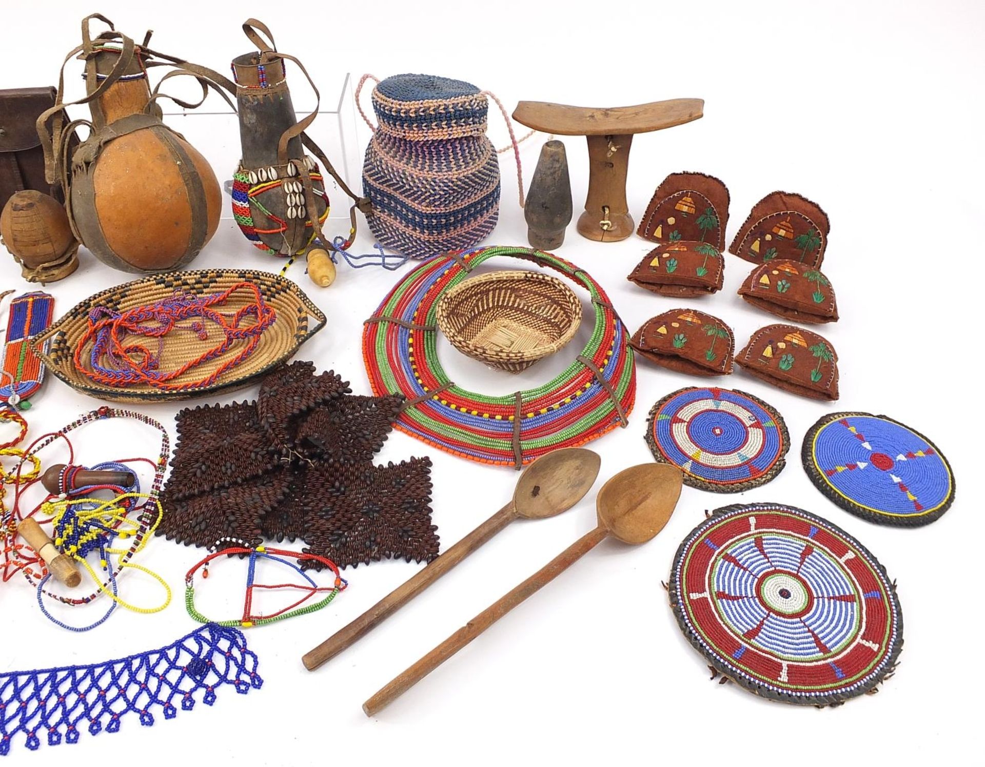 Tribal interest items including a carved wood headrest, gourd vessel with beadwork, tie-dye panels - Image 4 of 5
