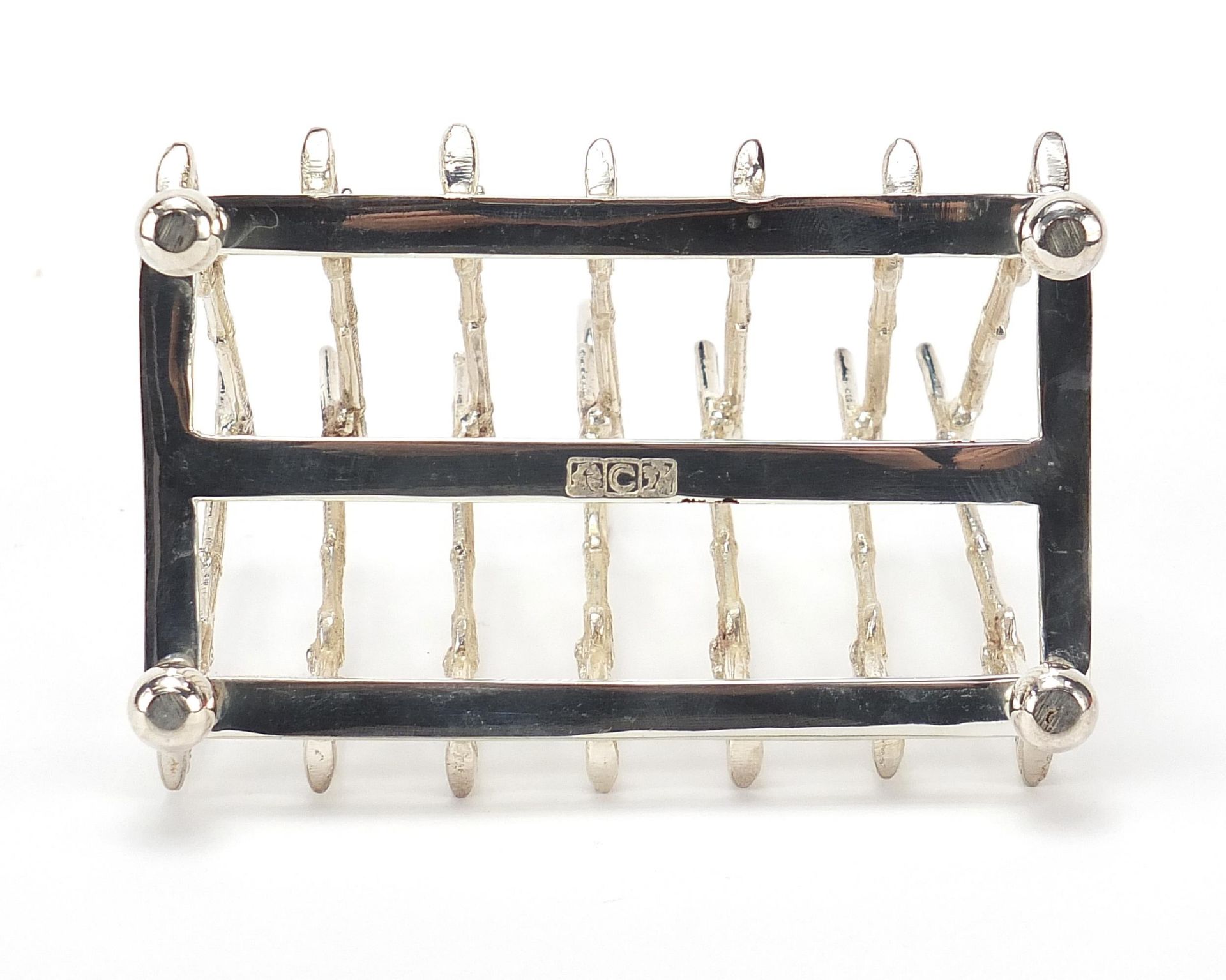 Military interest silver plated six slice toast rack in the form of rifles, 11cm in length - Image 3 of 4