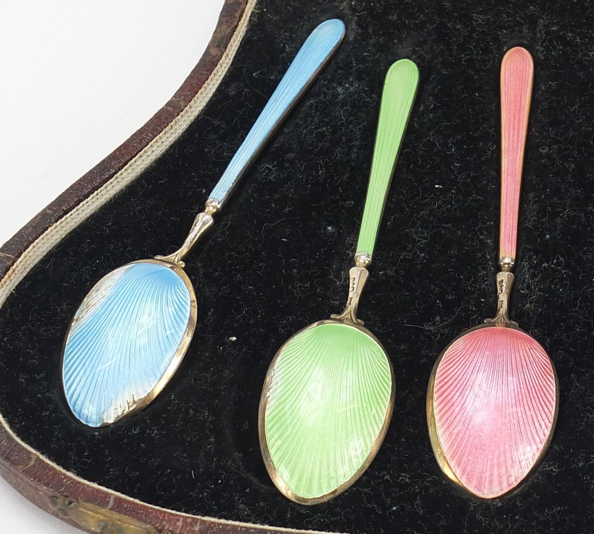 Walker & Hall, set of six silver and guilloche enamel teaspoons housed in a velvet and silk lined - Image 2 of 7