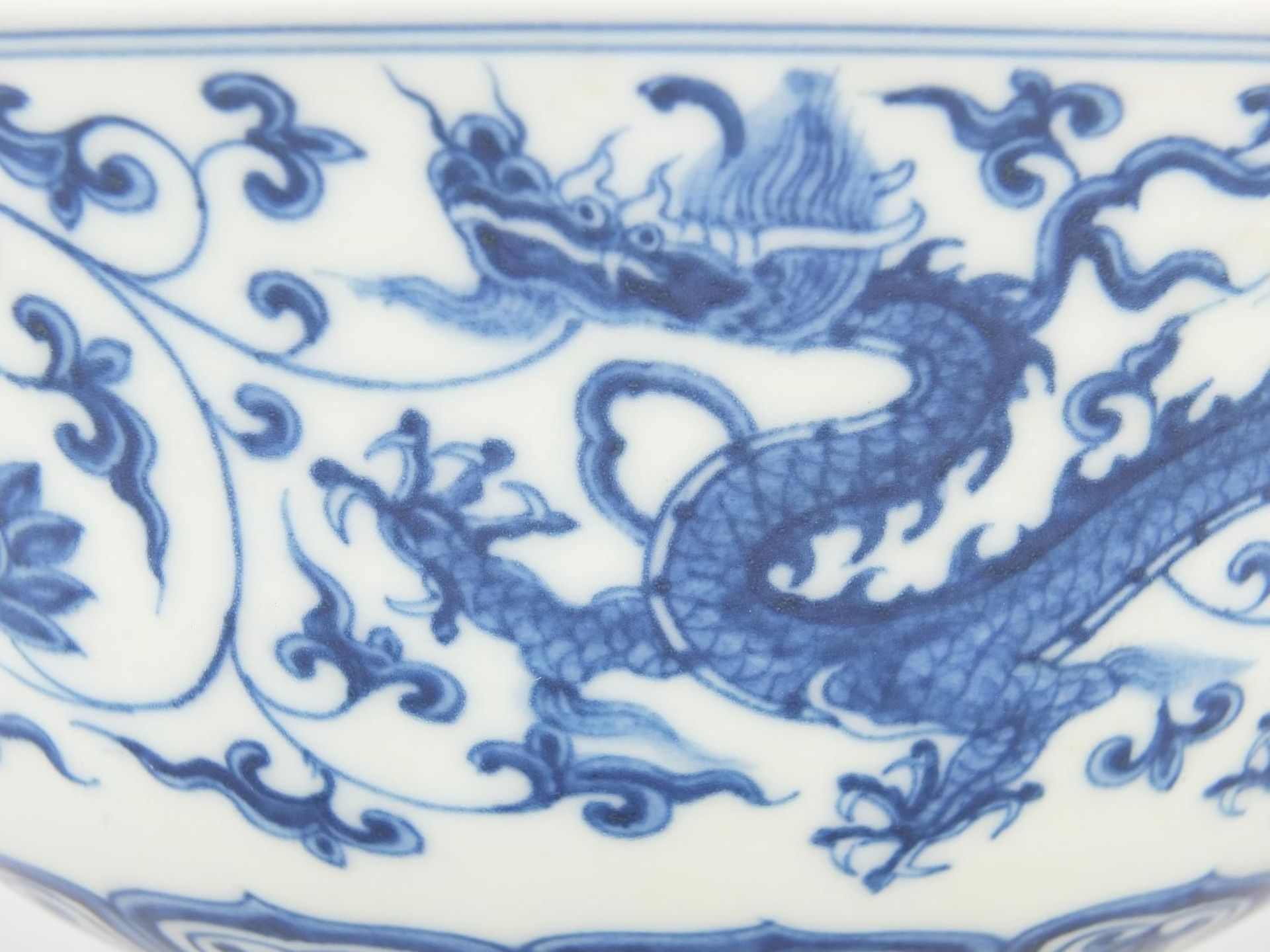 Chinese blue and white porcelain bowl hand painted with dragons, six figure character marks to the - Image 5 of 10