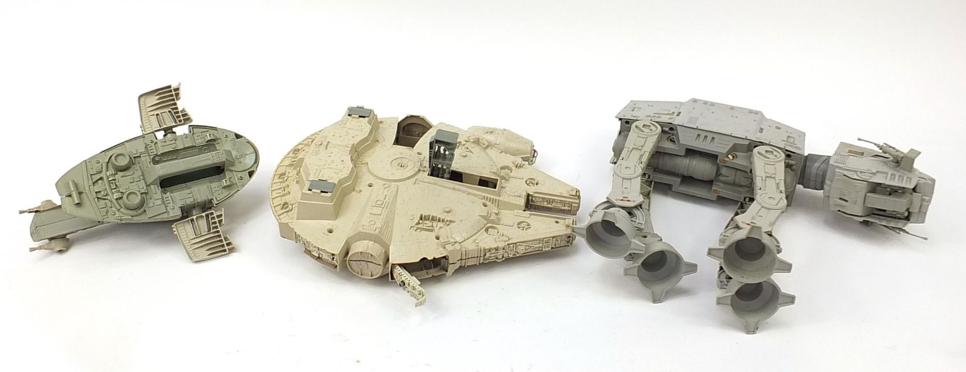 Three large vintage Star Wars toys including Millennium Falcon, the largest 48cm high - Image 3 of 3