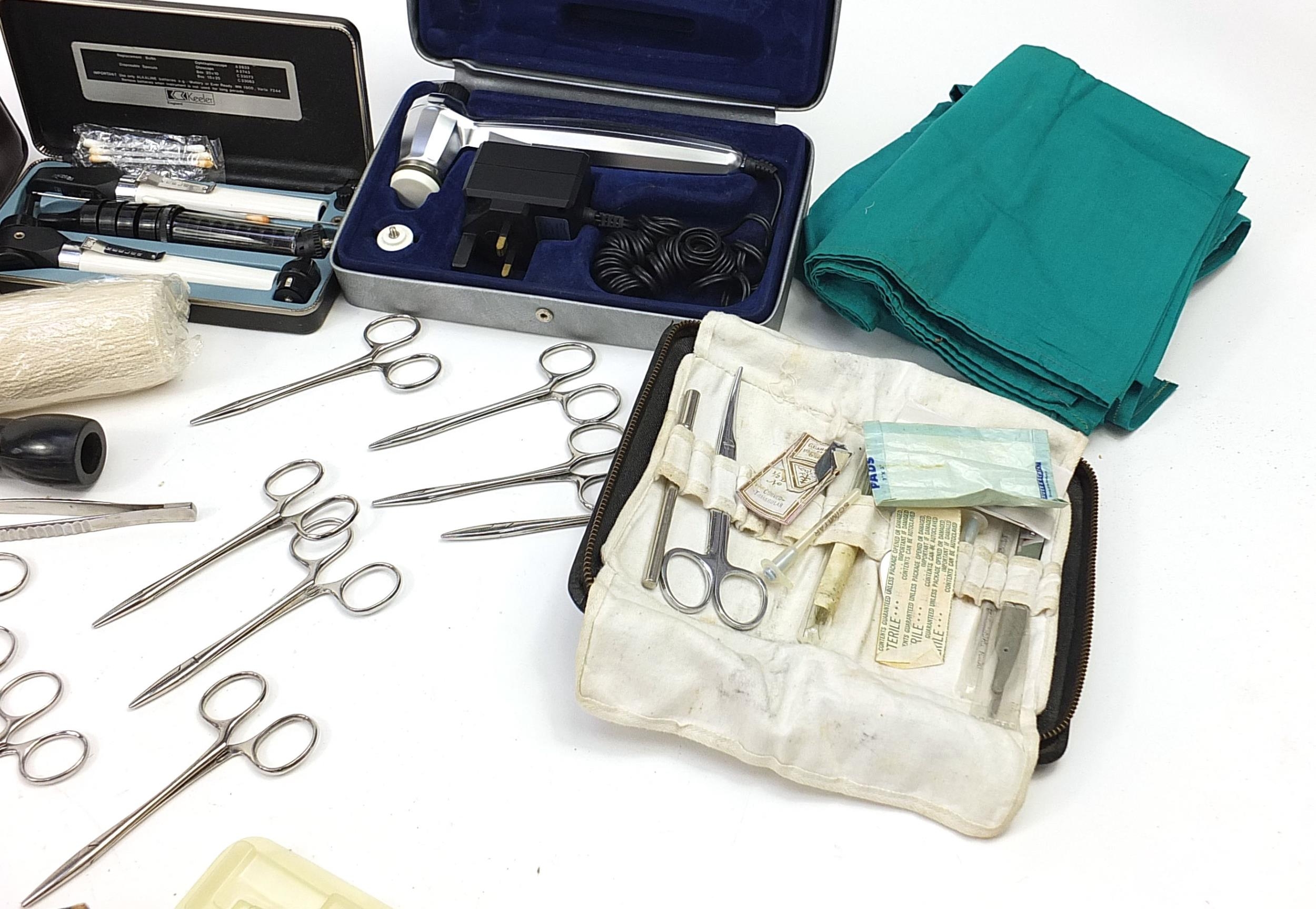 Collection of vintage and later medical instruments and equipment including syringes, knives and - Image 5 of 8