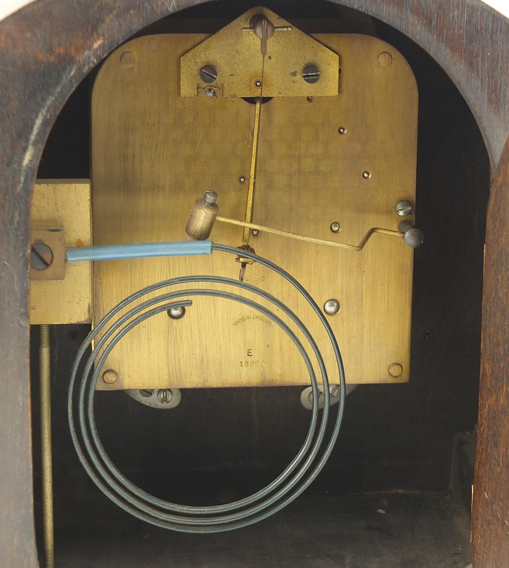 Oak cased striking mantle clock with silvered dial and barley twist columns, 23cm high - Image 6 of 7