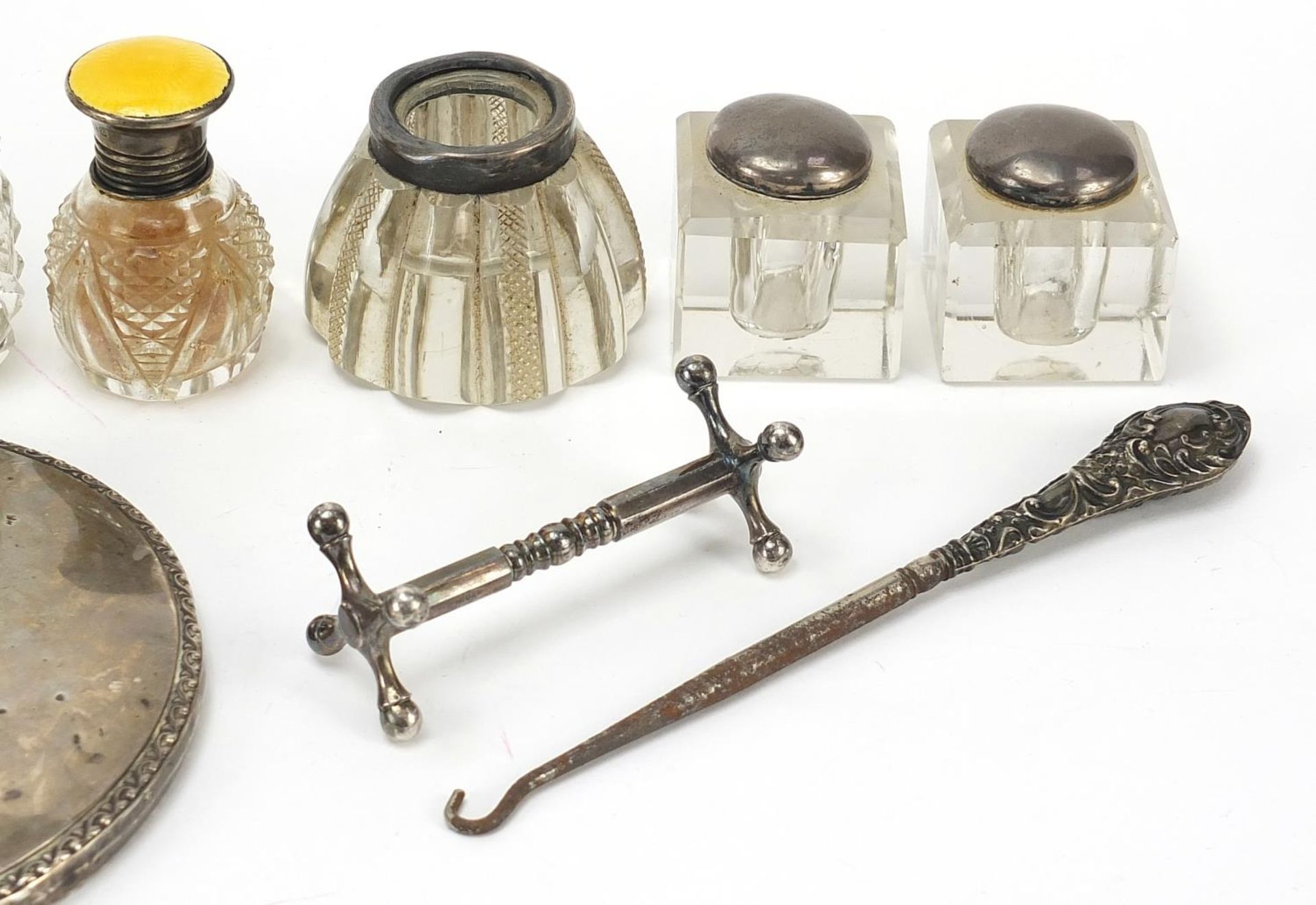 Edwardian and later silver objects including silver mounted glass ink wells, Carrs easel photo - Image 3 of 5