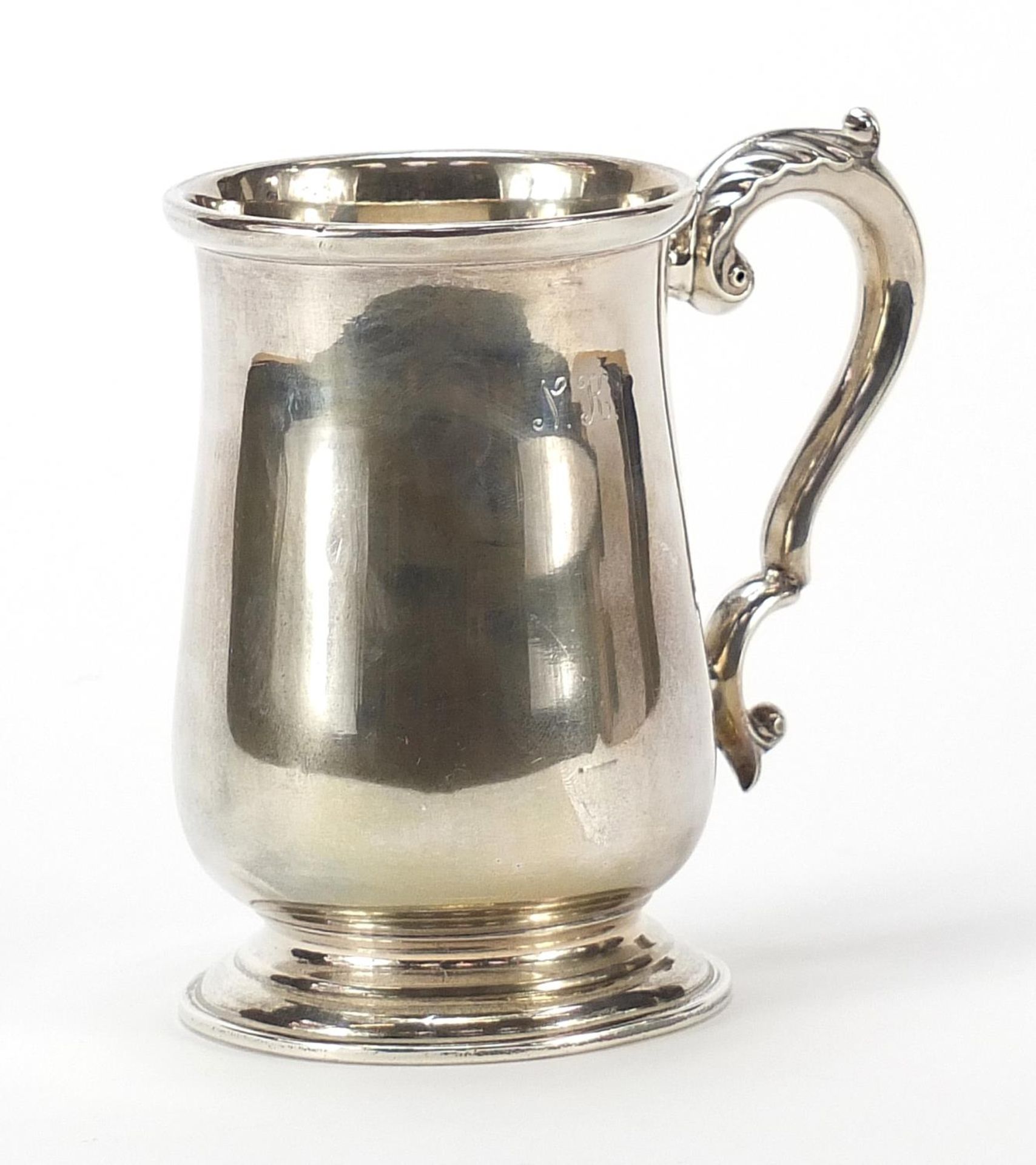 G Bryan & Co, George VI silver tankard, Birmingham 1942, 12cm high, 254.5g