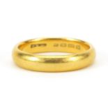 22ct gold wedding band, size Q, 7.2g