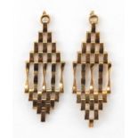 Pair of 9ct gold gate link drop earrings, 3.2cm high, 1.4g