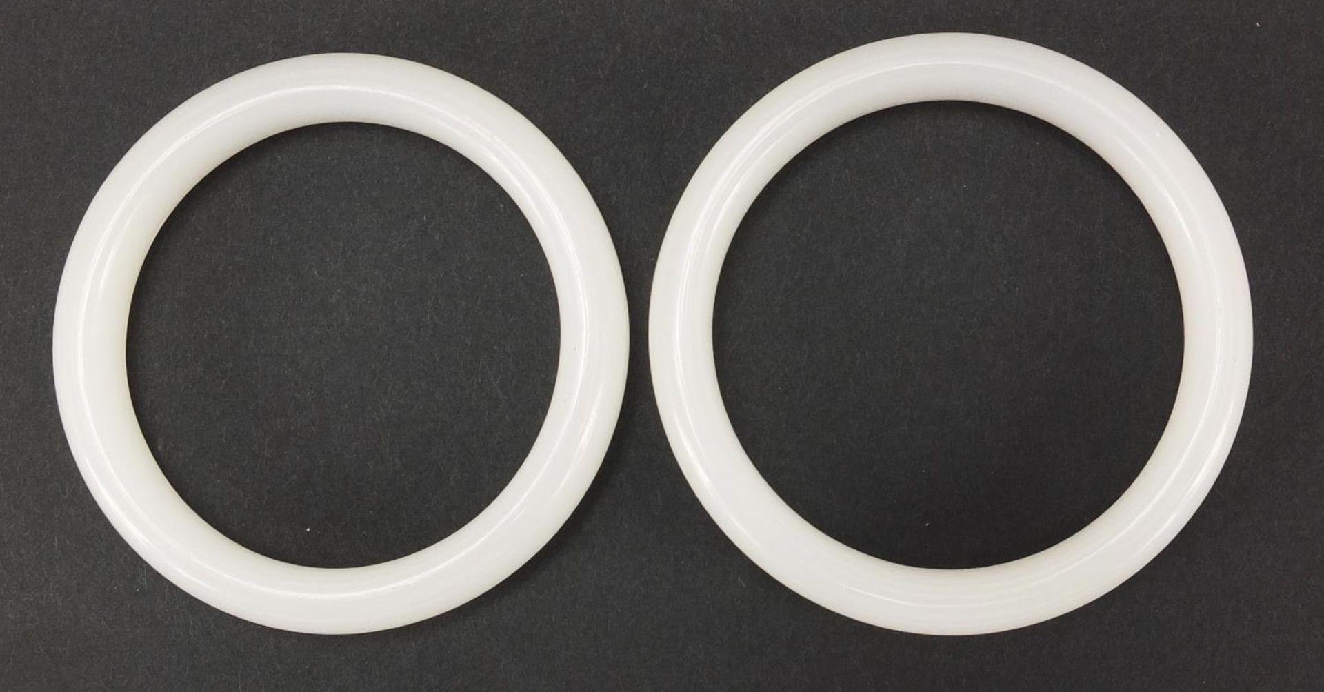 Two Chinese white jade bangles, 7.8cm in diameter - Image 3 of 3