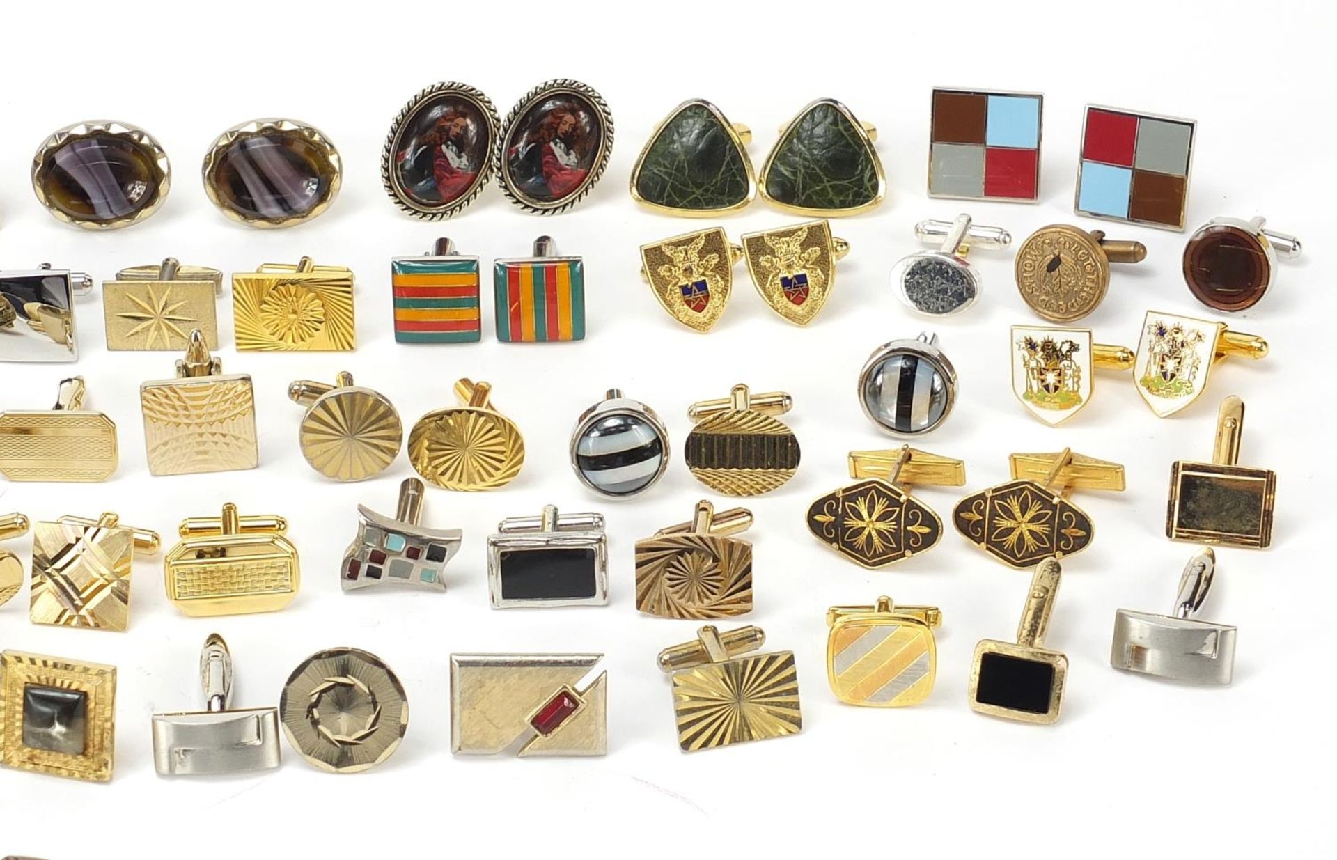 Large collection of cufflinks, including some enamel - Image 4 of 4