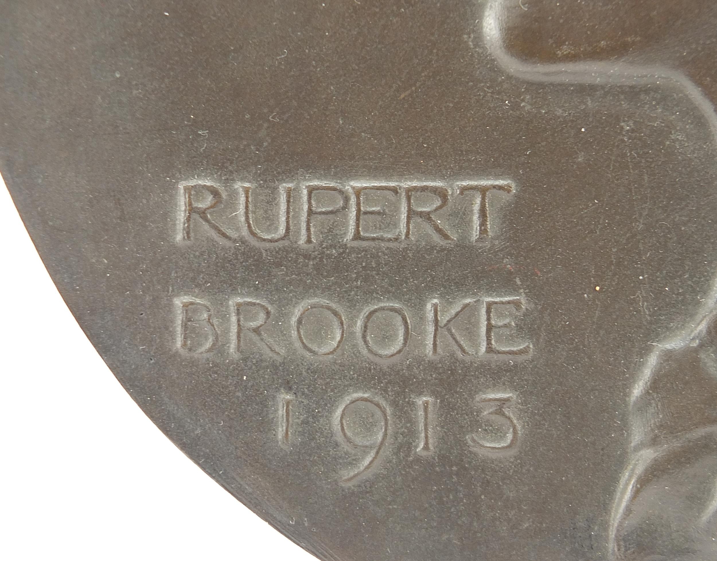 Circular bronze plaque with bust of Rupert Brooke dated 1913, 21.5cm in diameter - Image 2 of 3