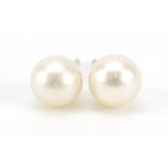 Pair of 9ct gold cultured pearl stud earrings, 6mm in diameter