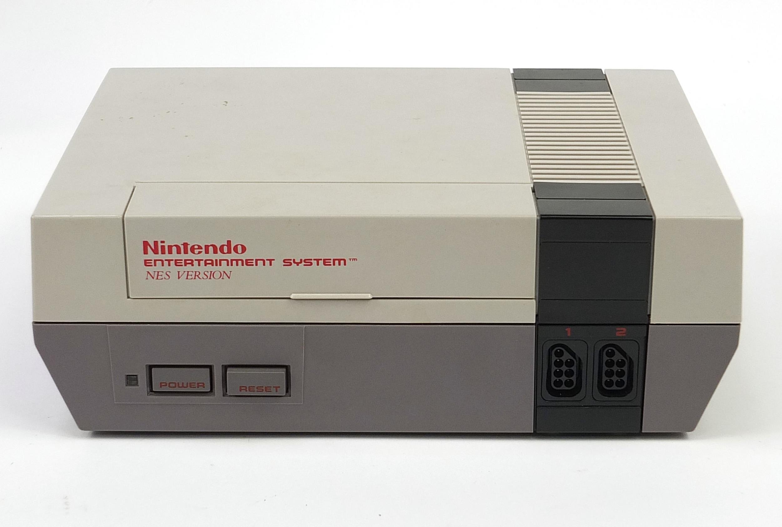 Nintendo control deck entertainment system with box - Image 4 of 7