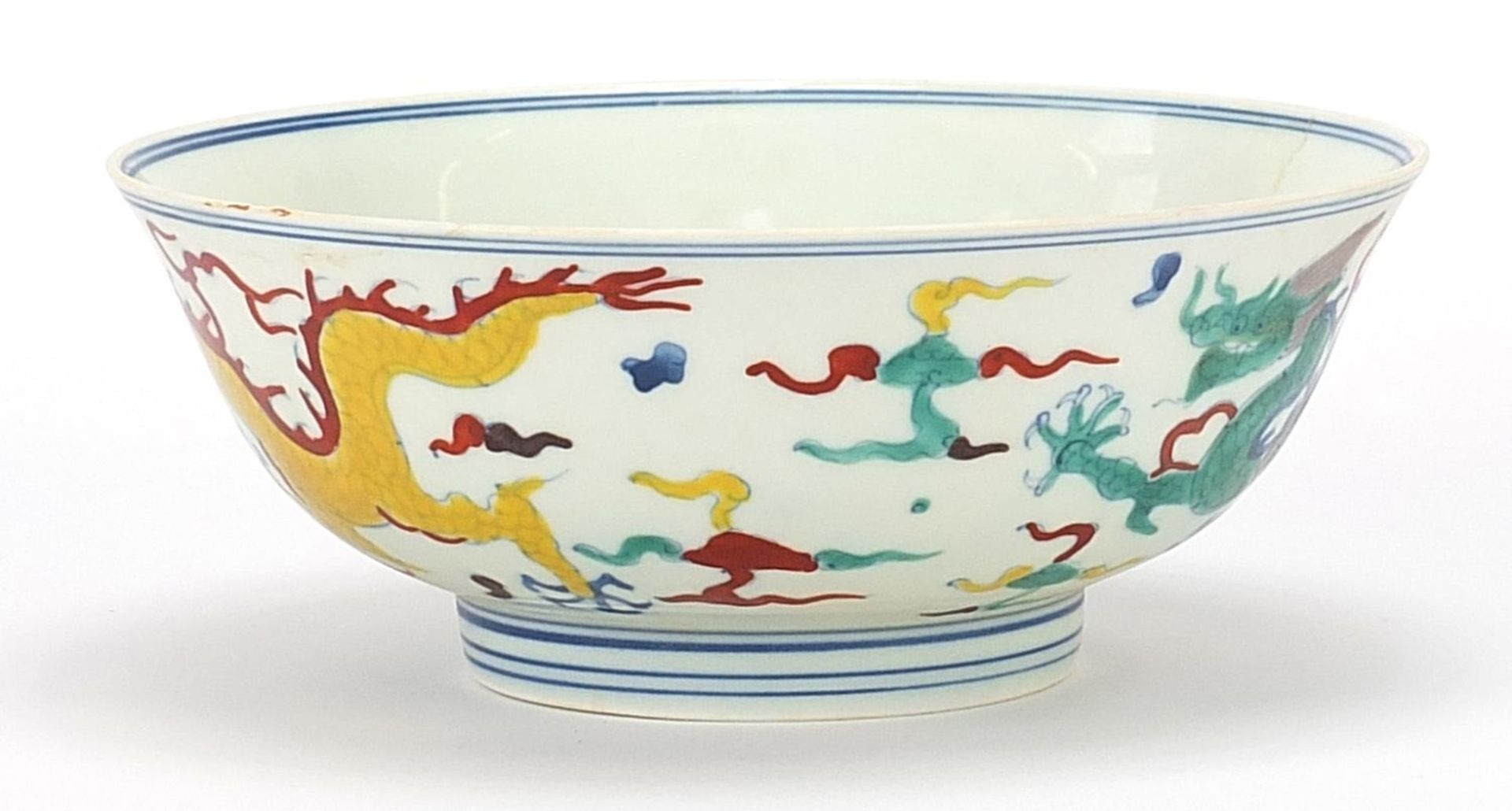 Chinese porcelain bowl with dragons, six figure character marks to the base, 18.5cm in diameter - Bild 3 aus 9