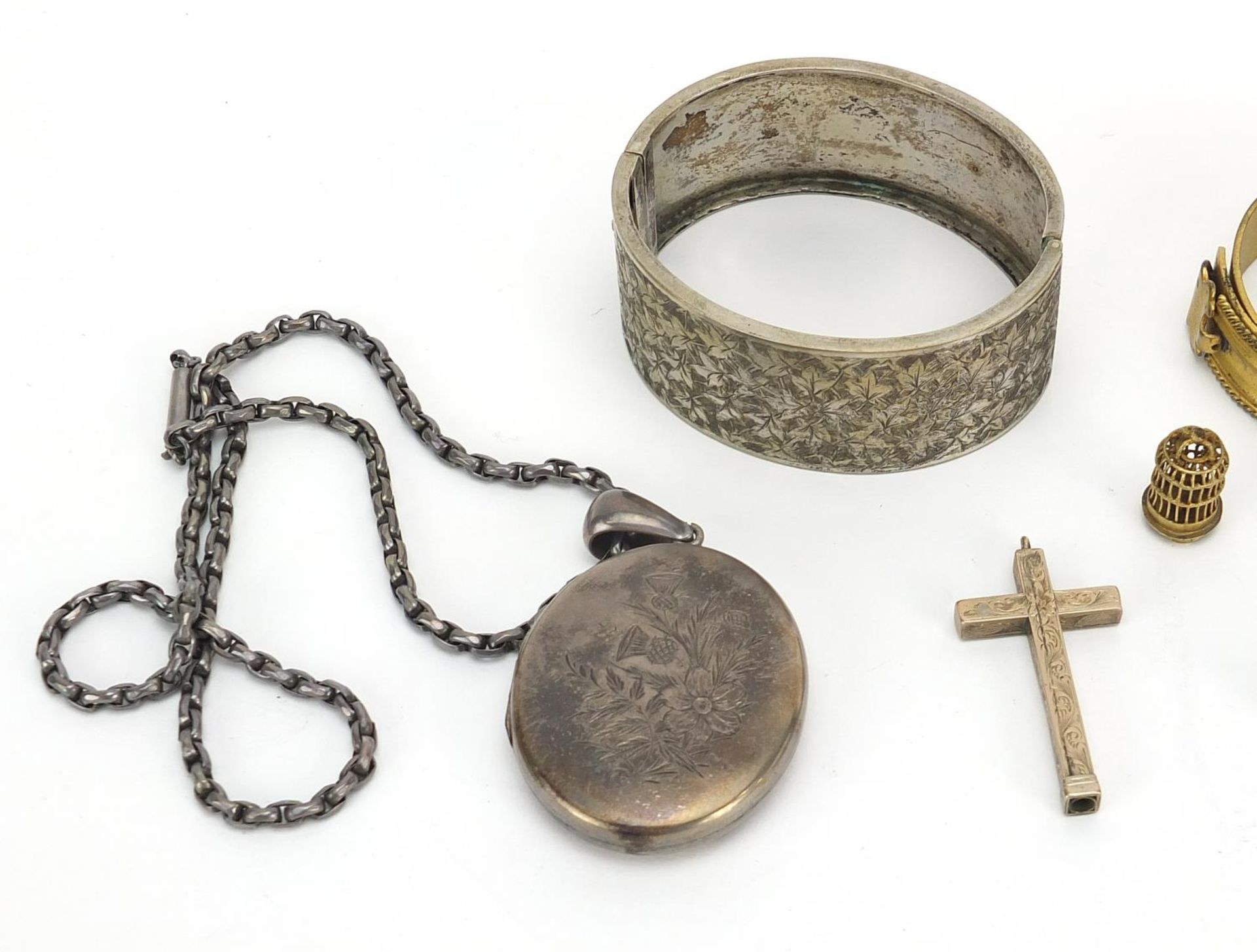 Antique and later jewellery including a Victorian silver aesthetic locket, similar bangle, jet - Image 2 of 4
