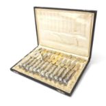 Set of twelve German 800 silver handled knives with fitted case, 20.5cm in length
