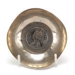 Unmarked silver dish inset with a 1901 Indian rupee, 8cm wide, 35.5g