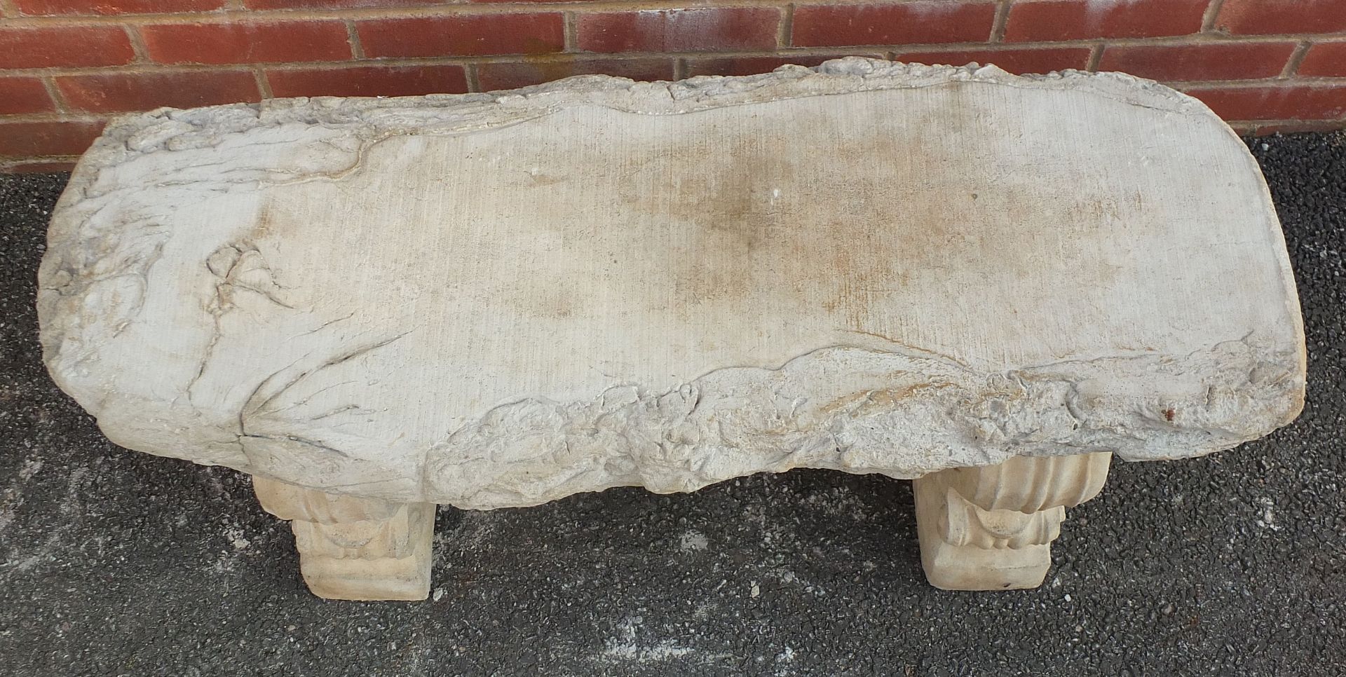 Stoneware garden bench with naturalistic top, 43cm high x 98cm wide - Image 2 of 3