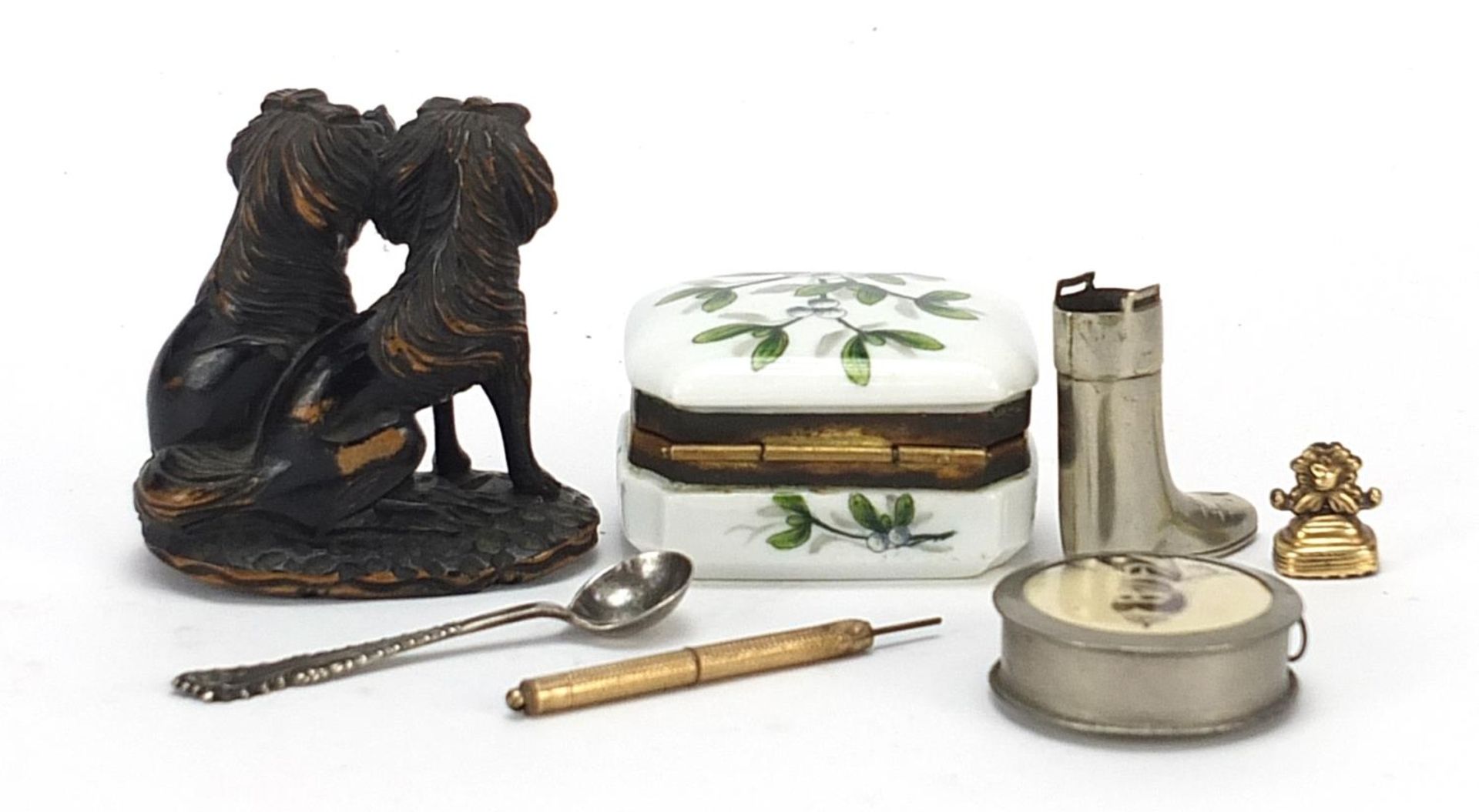 Objects to include an Edwardian tape measure with Queen Alexandra, silver mustard spoon, metal boot, - Image 4 of 7