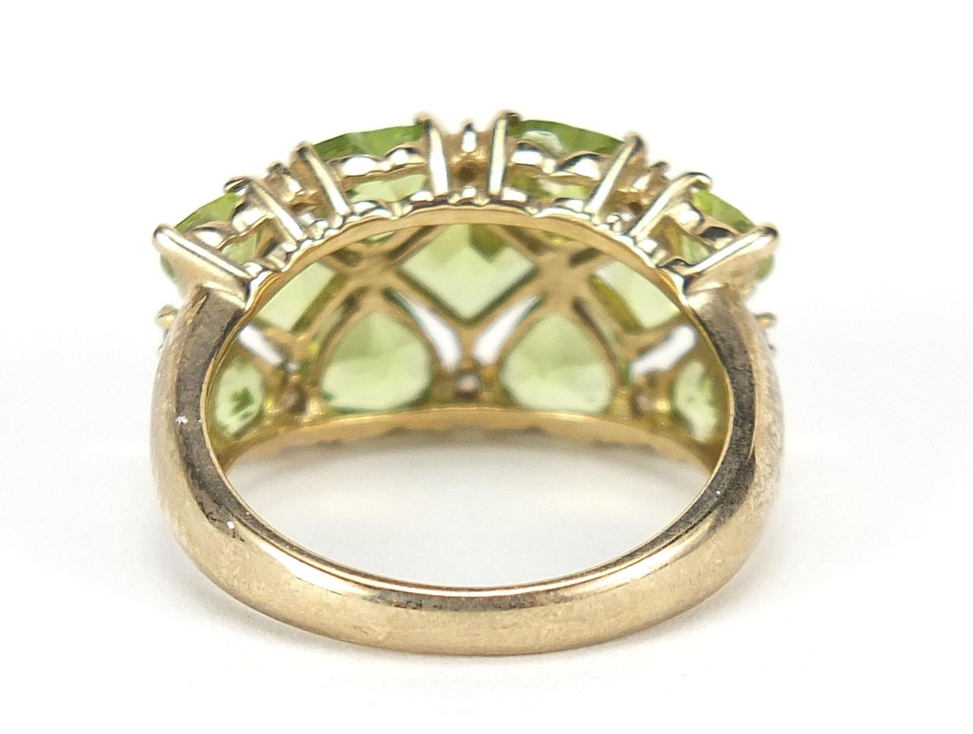 9ct gold peridot and diamond cluster ring, size N, 4.5g - Image 3 of 5