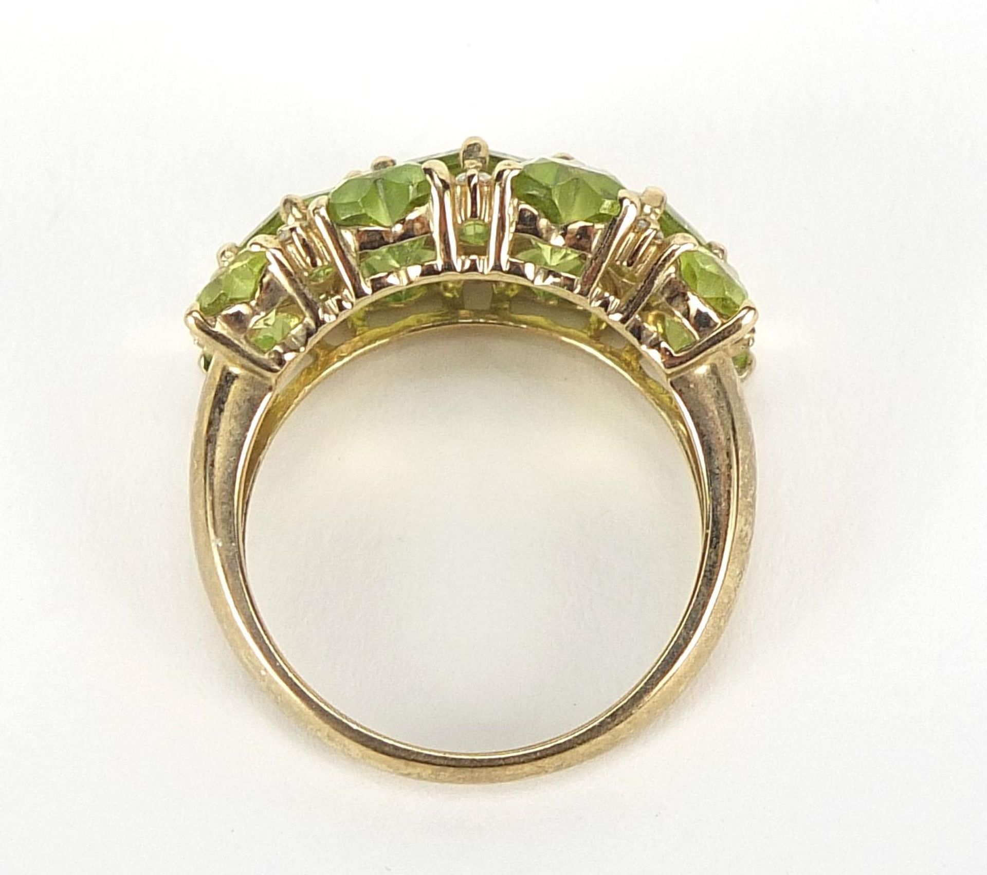 9ct gold peridot and diamond cluster ring, size N, 4.5g - Image 4 of 5