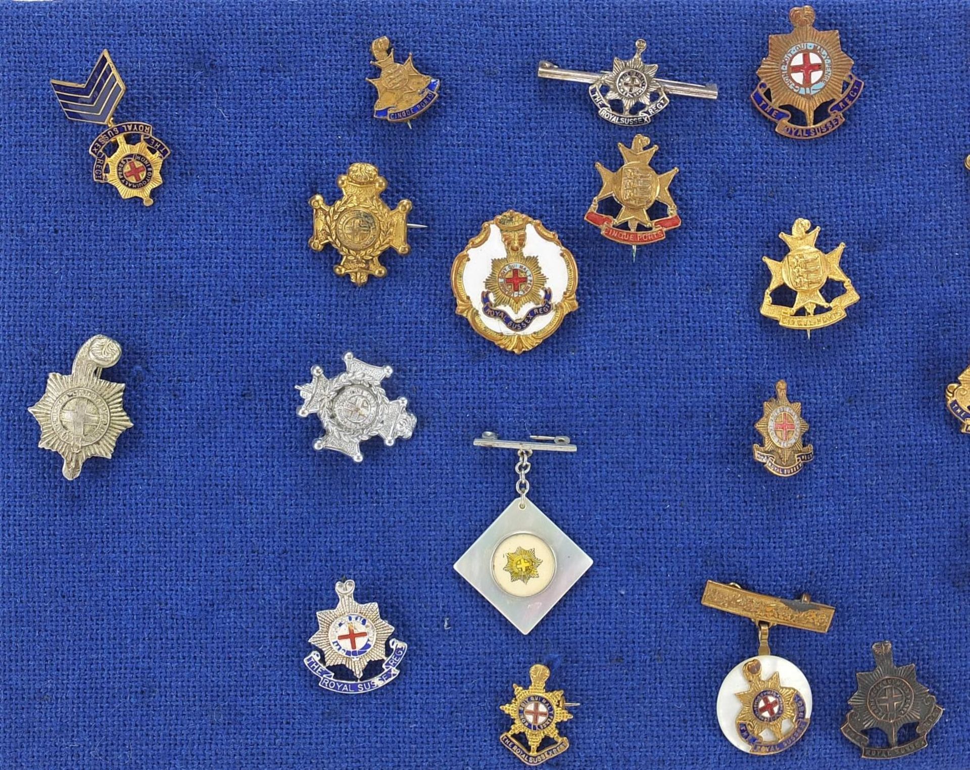 Twenty British military badges including Royal Sussex and Cinq Ports brooches including enamel and - Image 3 of 7