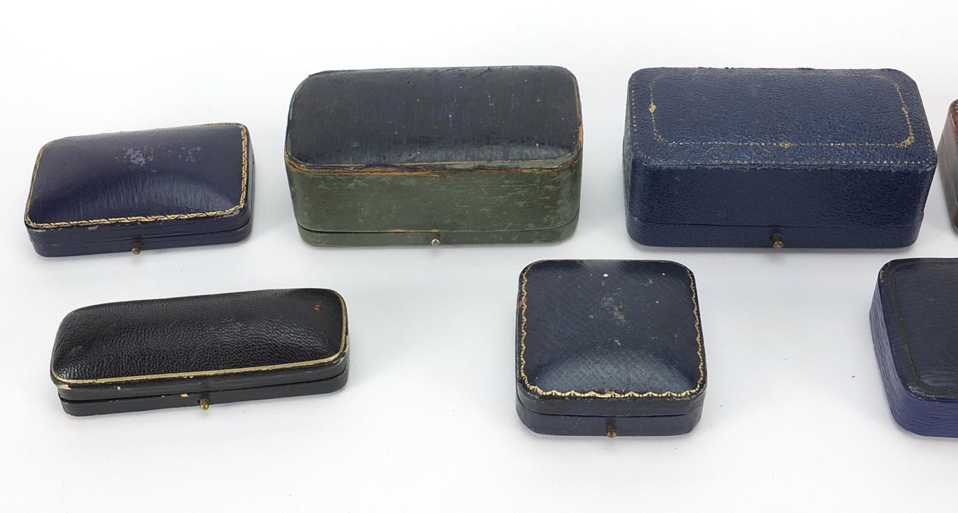 Antique and later jewellery boxes including L J Ewen, Hones, John Bagshaw & Sons Liverpool and W S - Image 3 of 5