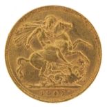 Edward VII 1902 gold sovereign - this lot is sold without buyer's premium