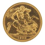 Elizabeth II 1982 gold sovereign - this lot is sold without buyer's premium