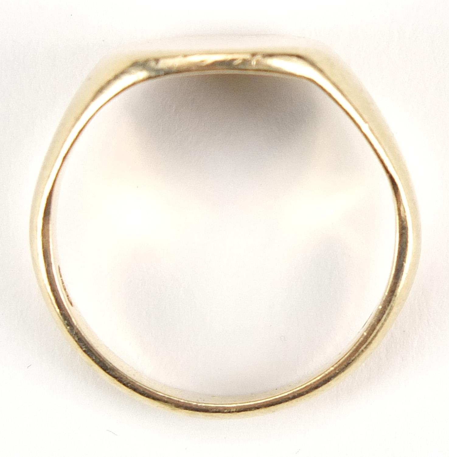 9ct gold signet ring, size R, 6.1g - this lot is sold without buyer's premium - Image 4 of 6