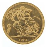 Elizabeth II 1981 gold sovereign - this lot is sold without buyer's premium