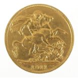 George V 1911 gold sovereign - this lot is sold without buyer's premium