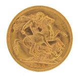 George V 1913 gold sovereign, Melbourne mint - this lot is sold without buyers premium